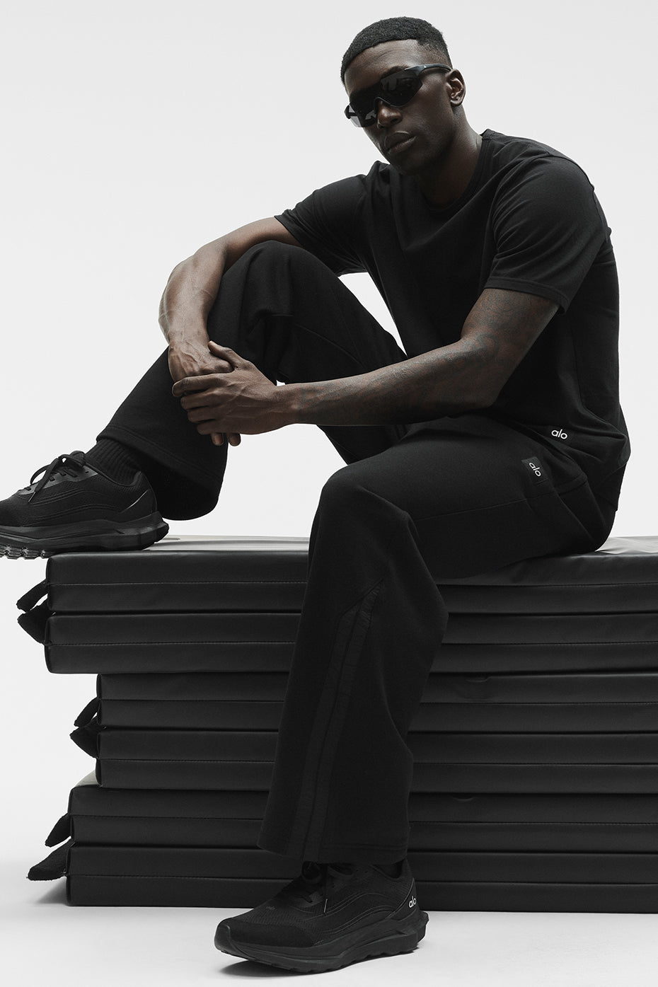 Essential Short Sleeve Street Tee - Black