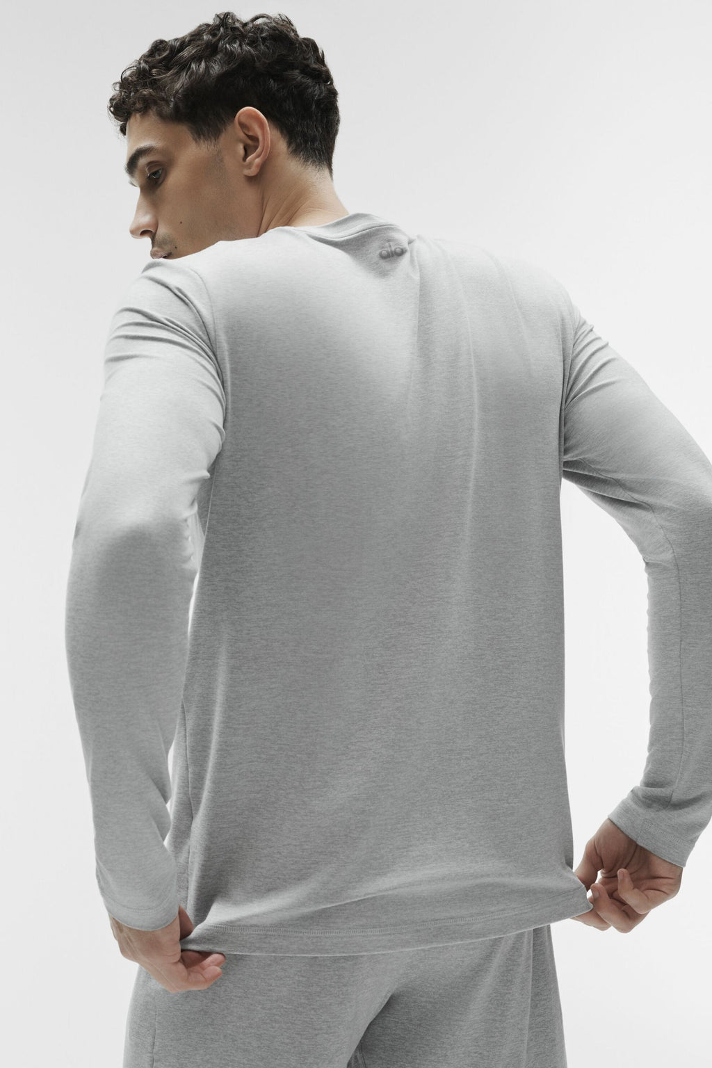 Conquer Reform Crewneck Long Sleeve - Athletic Heather Grey