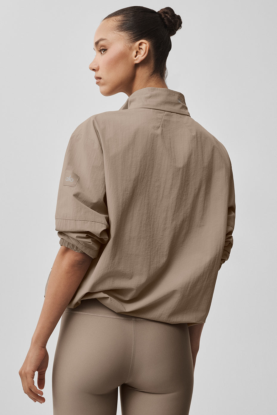 Light Weight Takeaway Track Pullover - Gravel