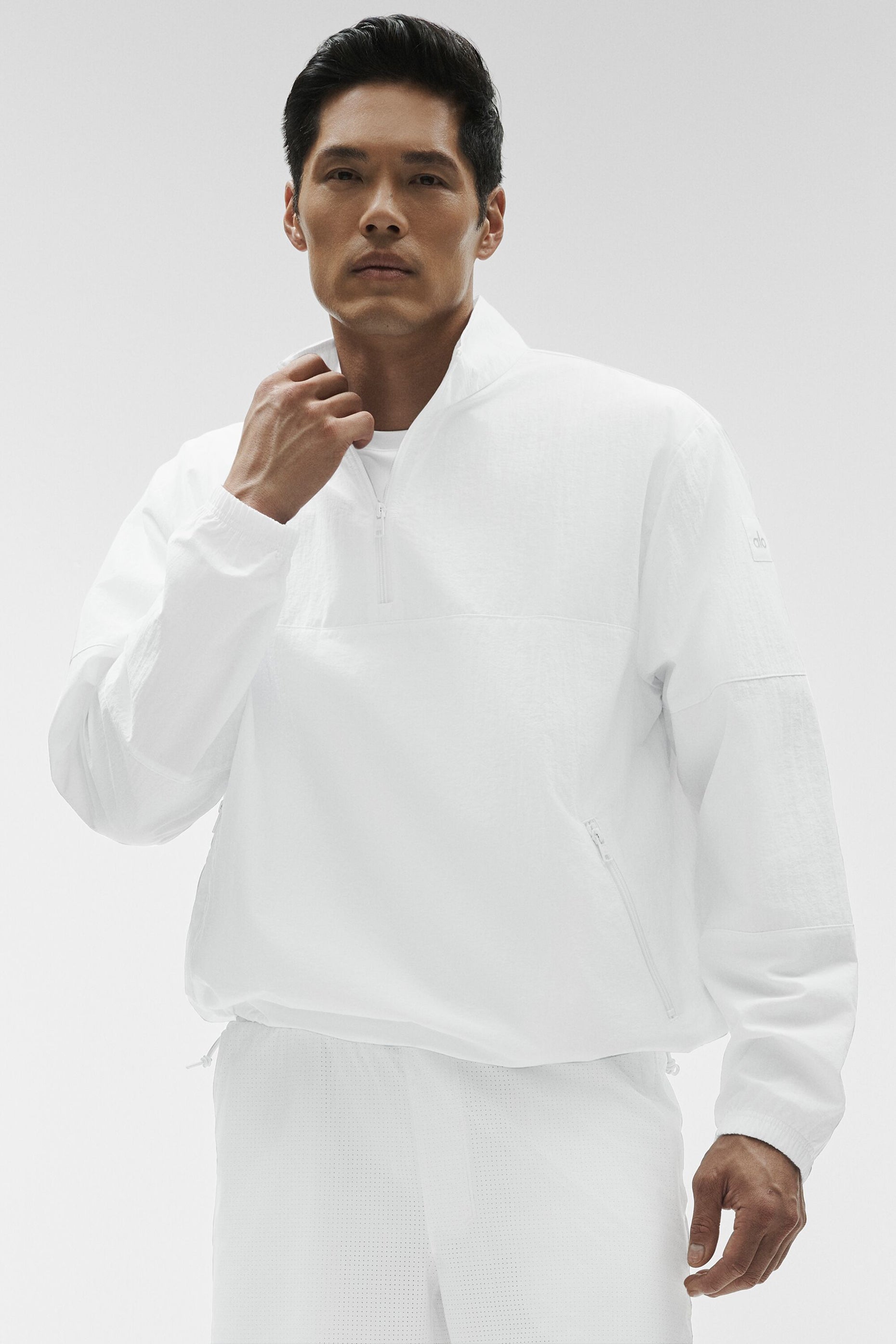 Light Weight Takeaway Track Pullover - White